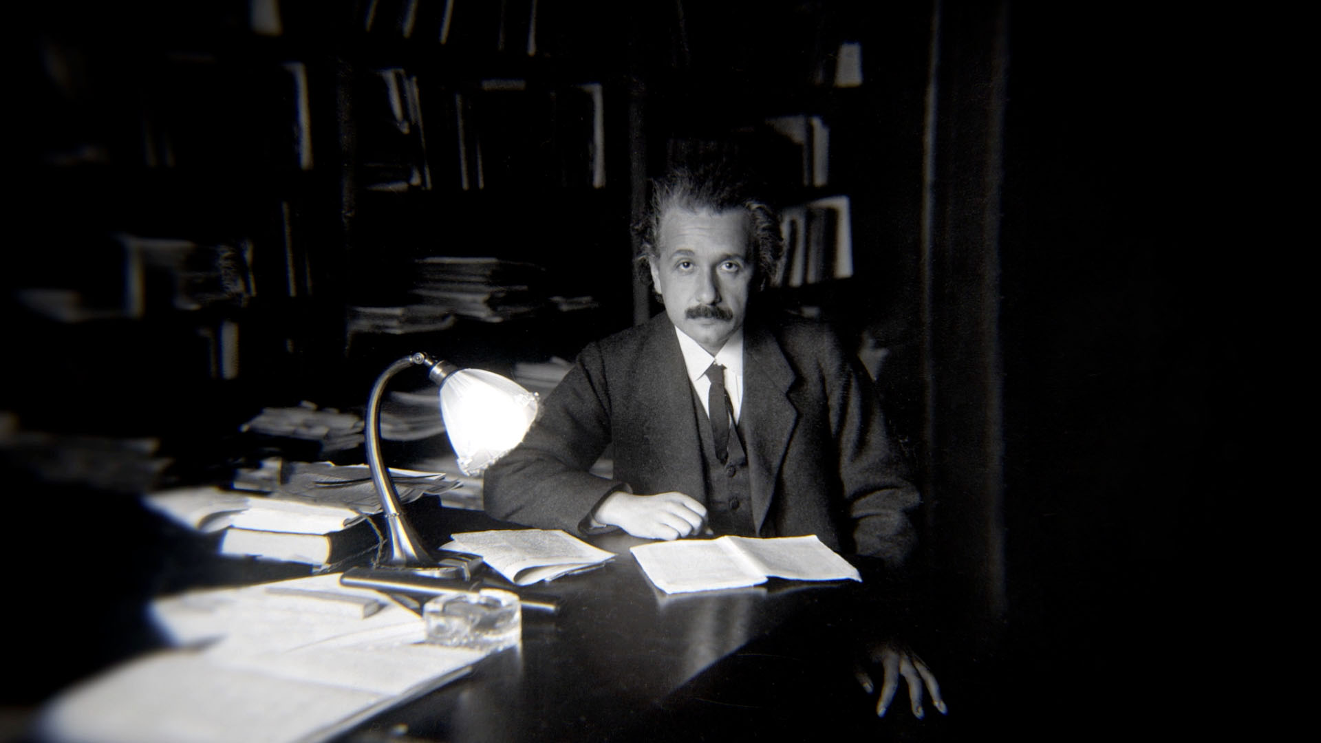 chasing einstein movie still 4